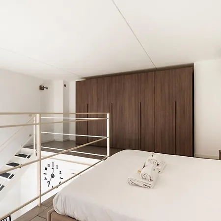 Apartman Youhosty - Bruno Maderna 17 Duplex Milánó