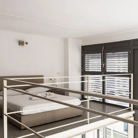 Youhosty - Bruno Maderna 17 Duplex Apartment Mailand
